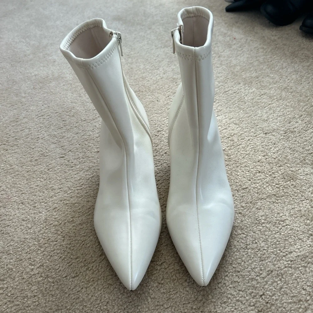 Elegant White Ankle Boots - Picture 2 of 4